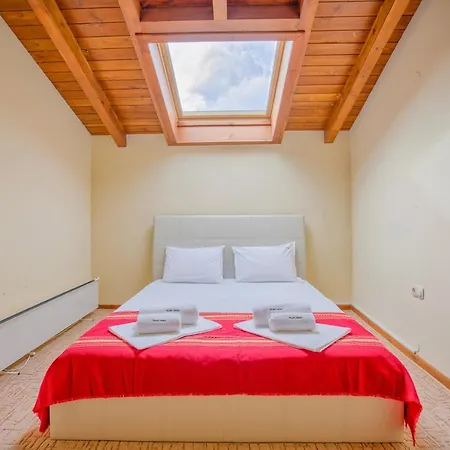 Lovely 2bd Maisonette In By Flat Mаnager *