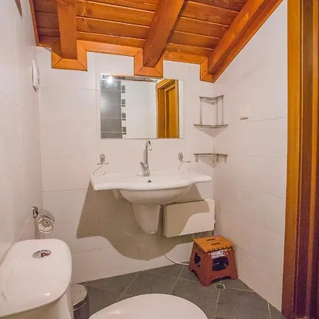 Lovely 2bd Maisonette In By Flat Mаnager *